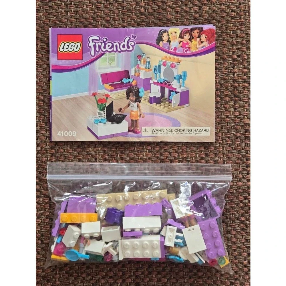 LEGO FRIENDS: Andrea's Bedroom (41009). Complete Set with Instruction. No Box.